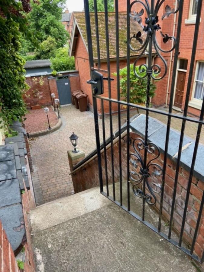 Historic House In The Park, Private Courtyard Near The Castle Apartman Nottingham Kültér fotó