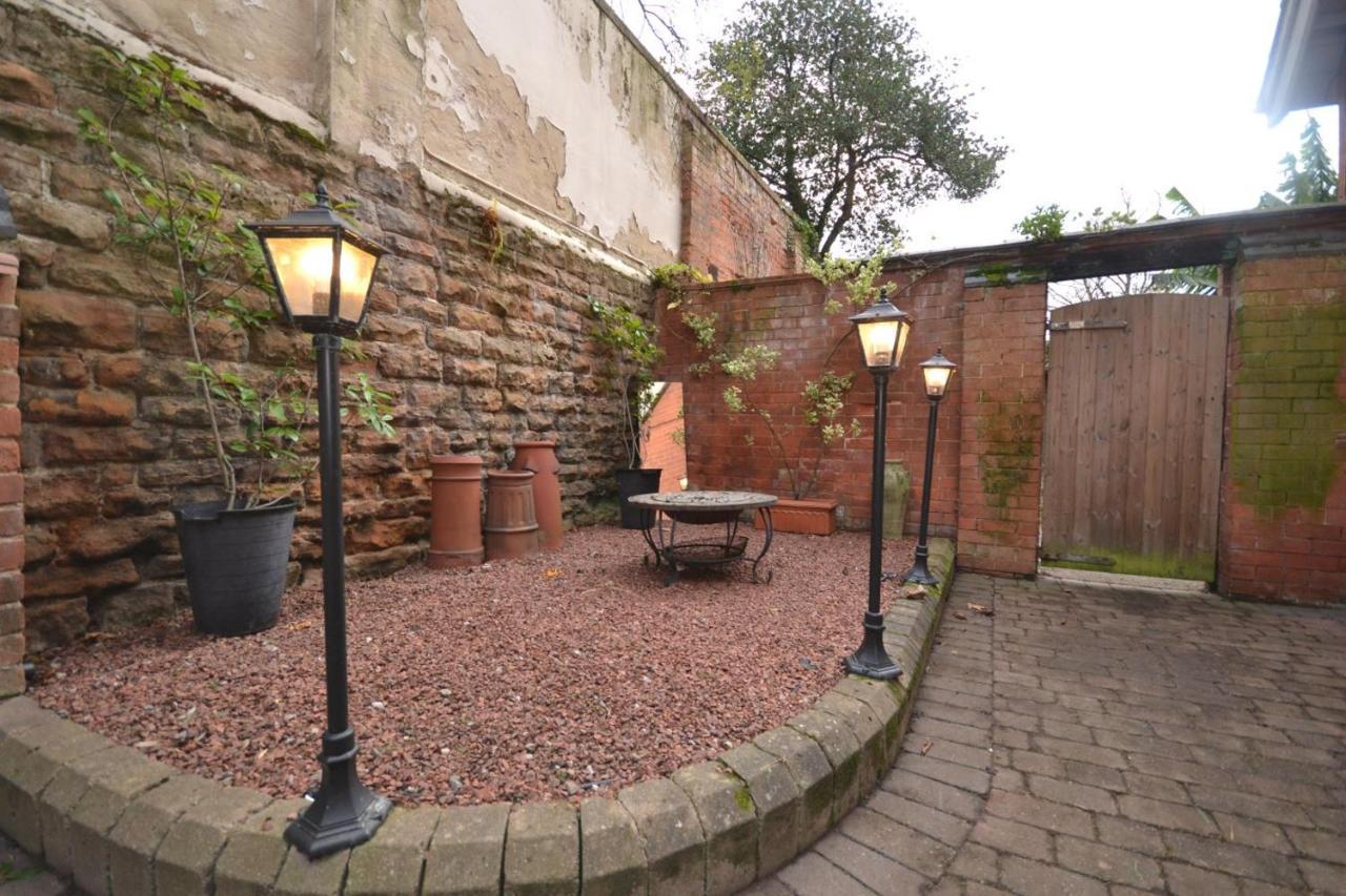 Historic House In The Park, Private Courtyard Near The Castle Apartman Nottingham Kültér fotó