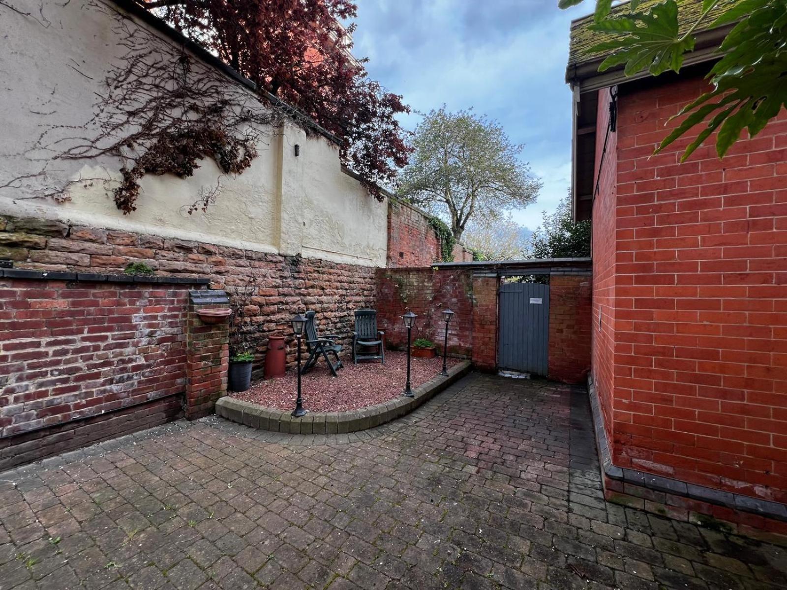 Historic House In The Park, Private Courtyard Near The Castle Apartman Nottingham Kültér fotó